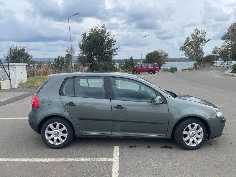 VW Golf 5 1.9 TDI, снимка 6 - Автомобили и джипове - 47313040