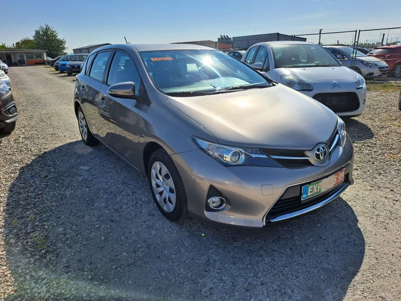 Toyota Auris 1.6i , снимка 1 - Автомобили и джипове - 47339051