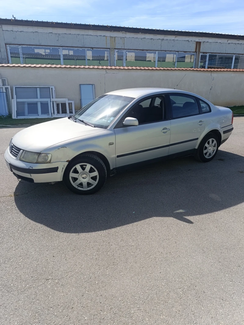 VW Passat, снимка 2 - Автомобили и джипове - 47510828