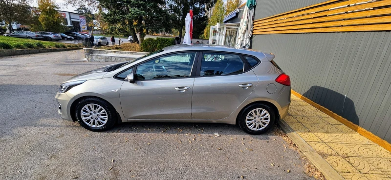 Kia Ceed Facelift, снимка 4 - Автомобили и джипове - 47785469