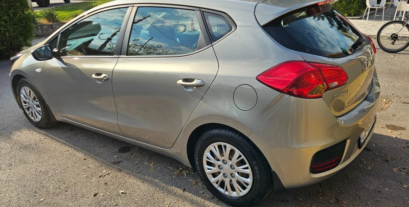 Kia Ceed Facelift, снимка 6 - Автомобили и джипове - 47785469