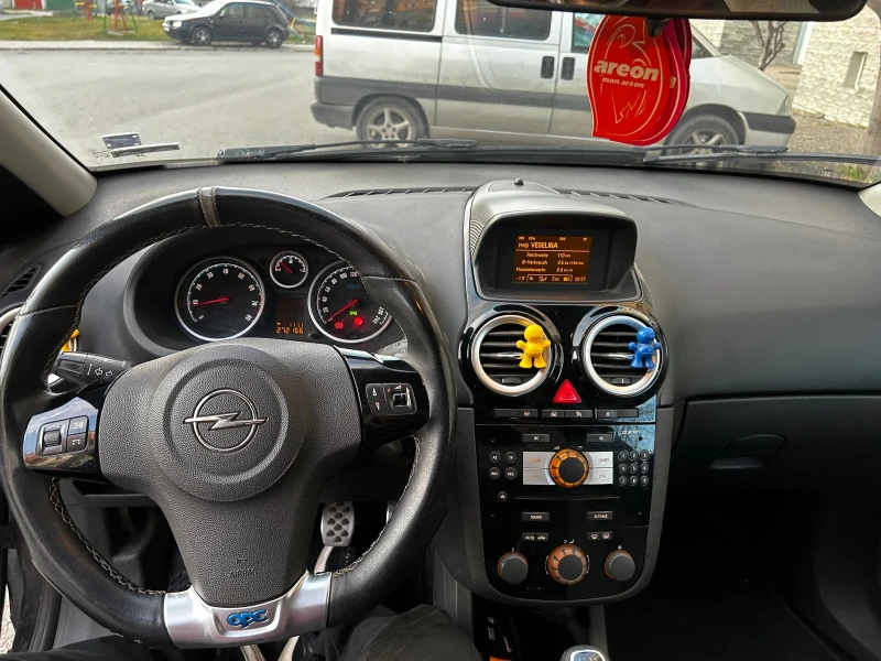 Opel Corsa, снимка 8 - Автомобили и джипове - 49046513