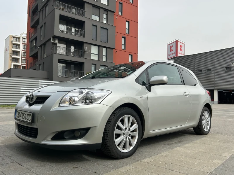 Toyota Auris, снимка 2 - Автомобили и джипове - 49442374