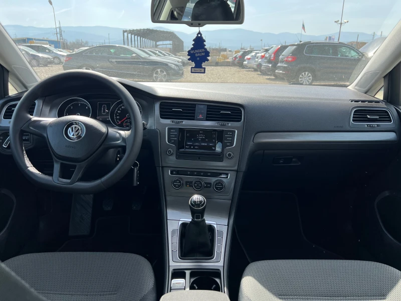 VW Golf 1.6 TDI, снимка 14 - Автомобили и джипове - 49448109