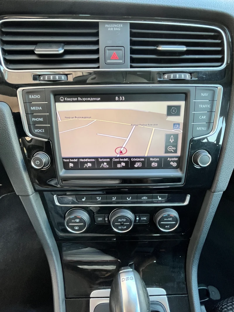 VW Golf 1.6 Navi DSG7 FuLL, снимка 8 - Автомобили и джипове - 51106697