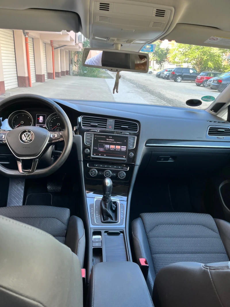 VW Golf 1.6 Navi DSG7 FuLL, снимка 5 - Автомобили и джипове - 51106697