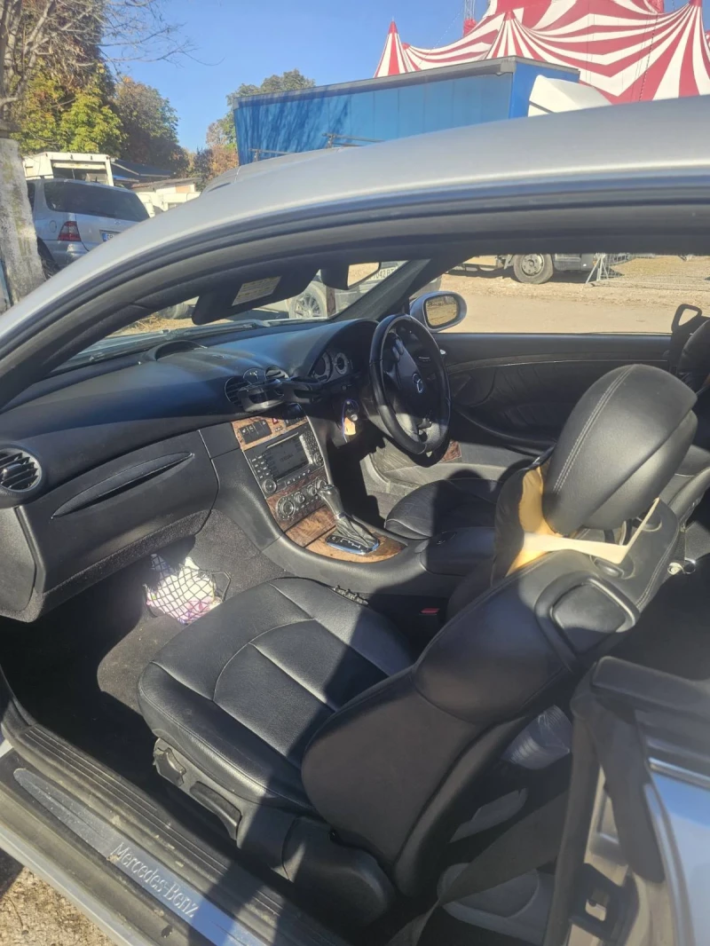 Mercedes-Benz CLK, снимка 6 - Автомобили и джипове - 52263265