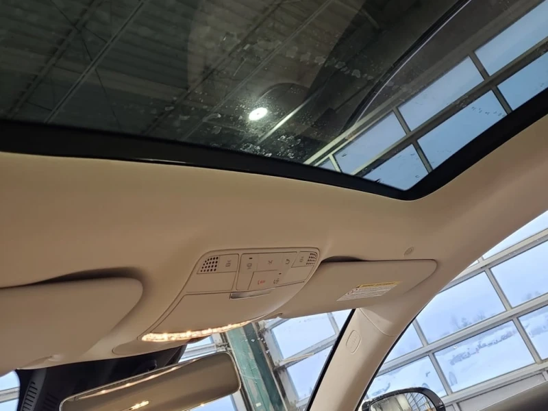 Mercedes-Benz E 450 * CARFAX * ЦЕНА ДО БГ, снимка 11 - Автомобили и джипове - 53022964