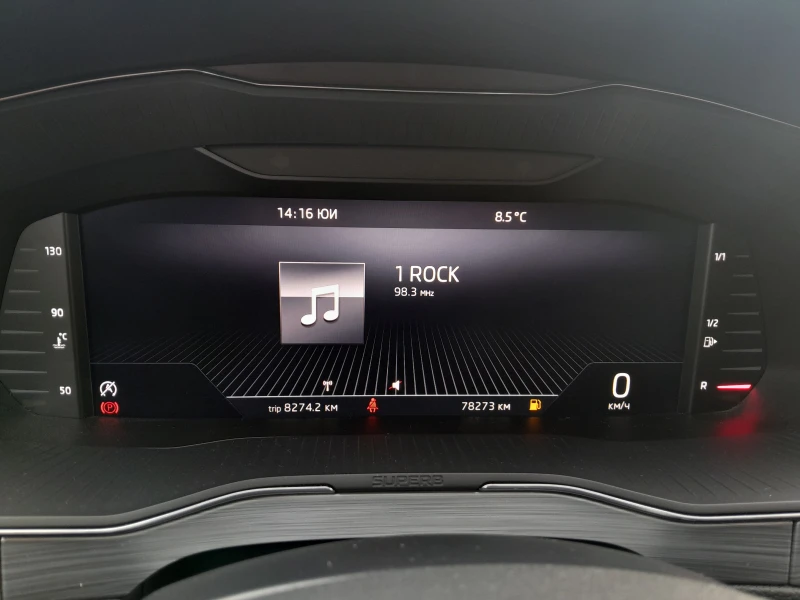 Skoda Superb 2.0 TDI/6МТ, снимка 12 - Автомобили и джипове - 53124449