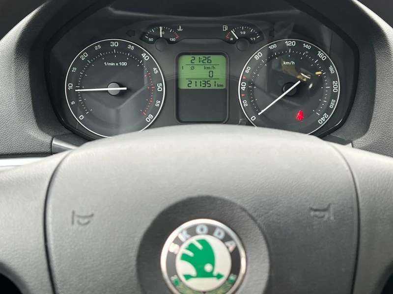 Skoda Octavia 2.0 TDI, снимка 14 - Автомобили и джипове - 53264114