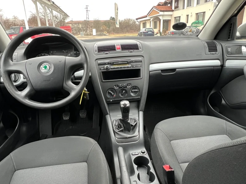 Skoda Octavia 2.0 TDI, снимка 13 - Автомобили и джипове - 53264114