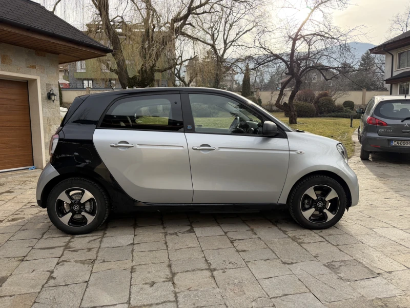 Smart Forfour EQ Passion, снимка 8 - Автомобили и джипове - 53265162