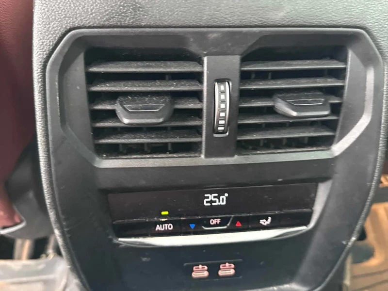 BMW 330 * 330i xDrive * CARFAX * ЦЕНА ДО БГ, снимка 14 - Автомобили и джипове - 53283921