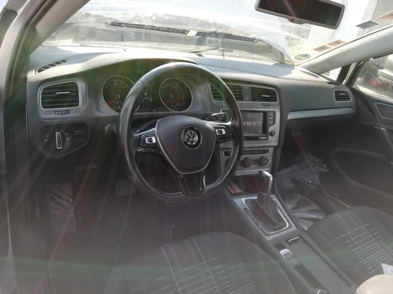 VW Golf 1.6TDI 110kc CXX. DSG  - изображение 10