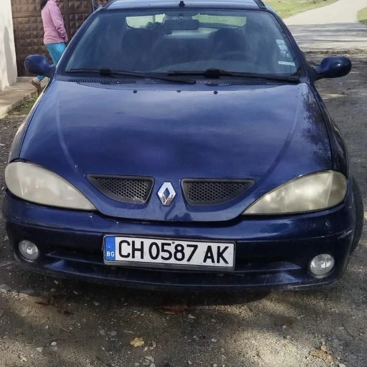 Renault Megane Coach - изображение 2