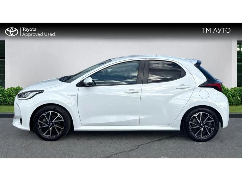 Toyota Yaris 1.5 HSD CVT FWD CHIC, снимка 3 - Автомобили и джипове - 53451220