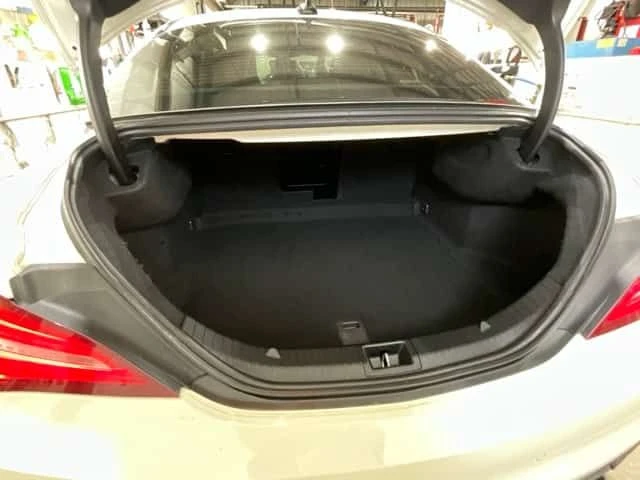 Mercedes-Benz CLA 45 AMG 4MATIC/ПАНОРАМА/ПОДГРЕВИ, снимка 16 - Автомобили и джипове - 54384206