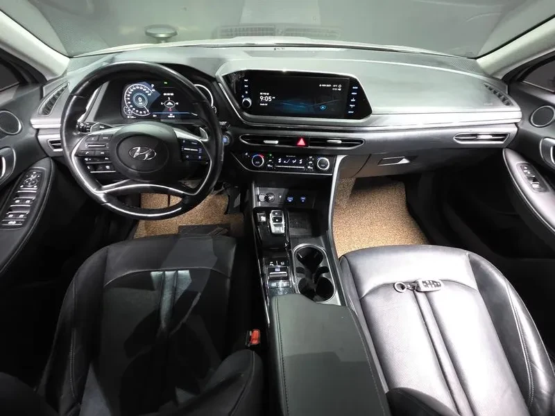 Hyundai Sonata 2.0 Premium Millennial, снимка 13 - Автомобили и джипове - 55615841