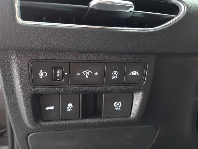 Hyundai Sonata 2.0 Premium Plus, снимка 12 - Автомобили и джипове - 55803447
