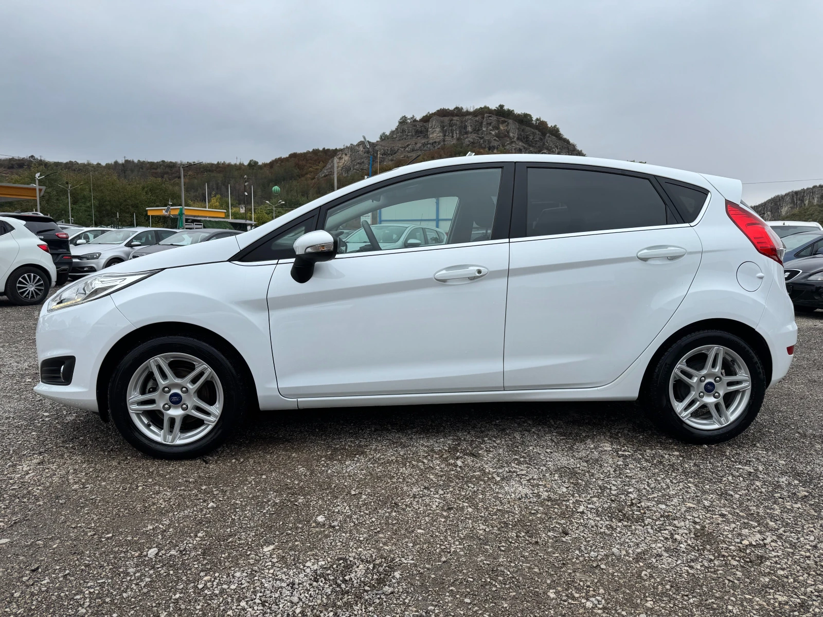 Ford Fiesta 1.5TDCI-TITANIUM-NAVI - изображение 3