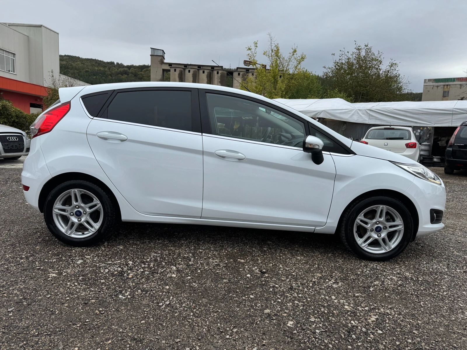 Ford Fiesta 1.5TDCI-TITANIUM-NAVI - изображение 6