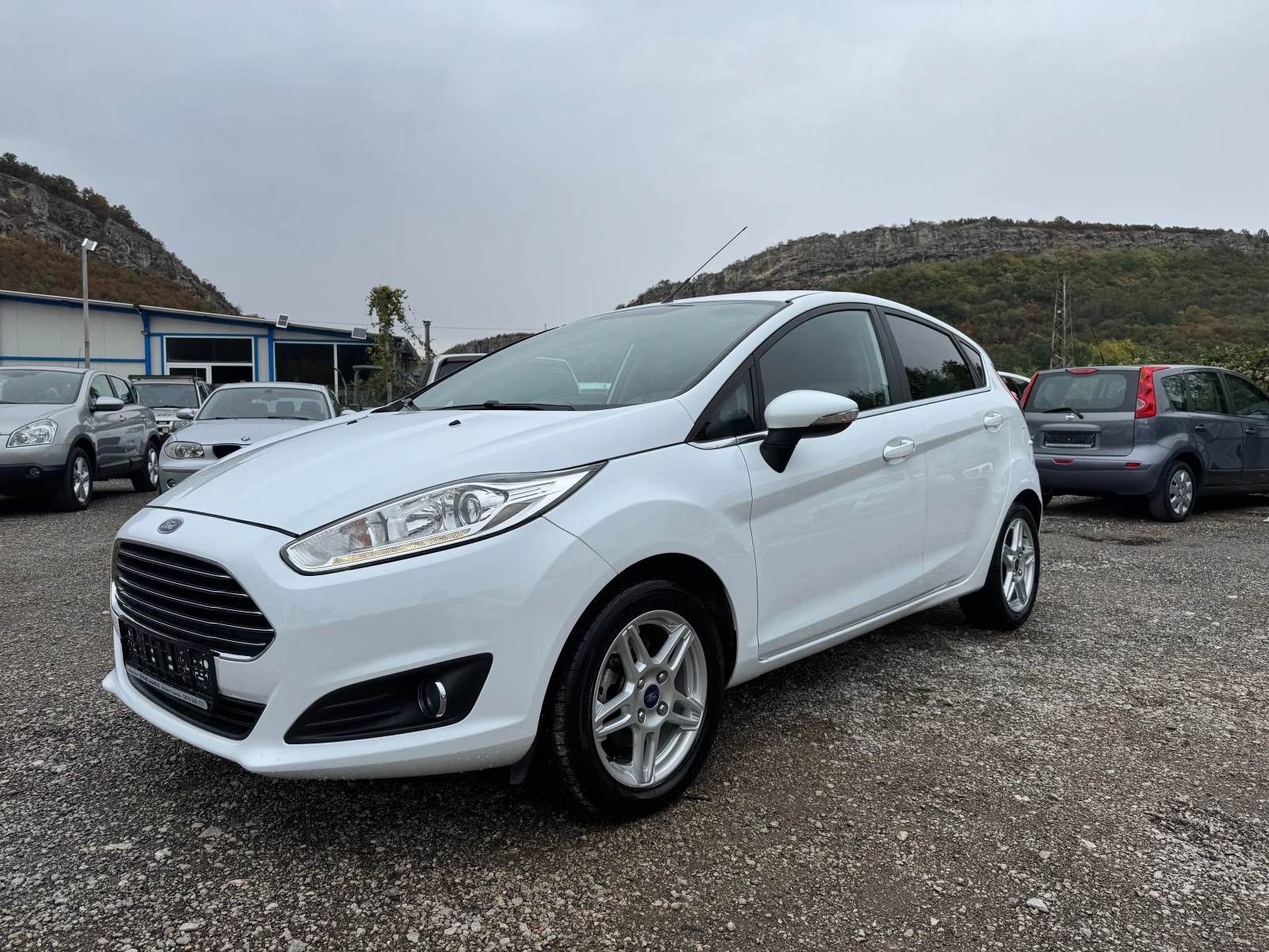 Ford Fiesta 1.5TDCI-TITANIUM-NAVI - изображение 2