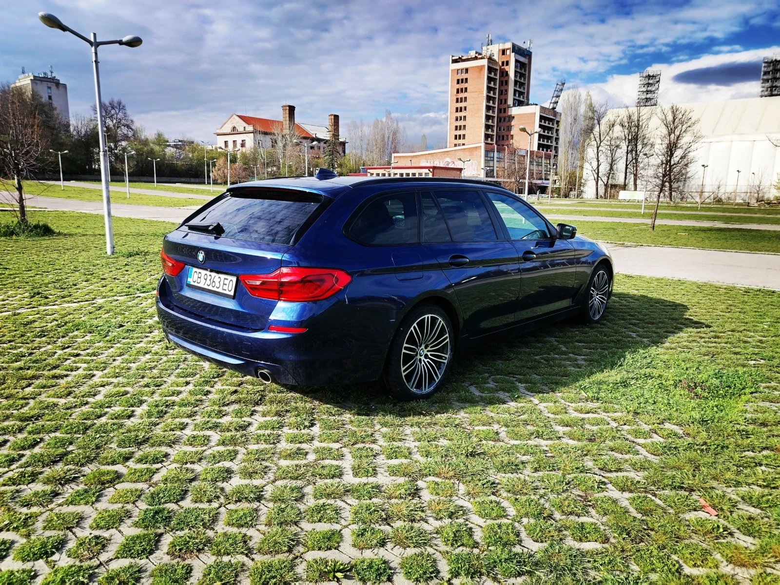 BMW 520 520/БЕНЗИН/184КС/LED/DISTR/КОЖА - изображение 6