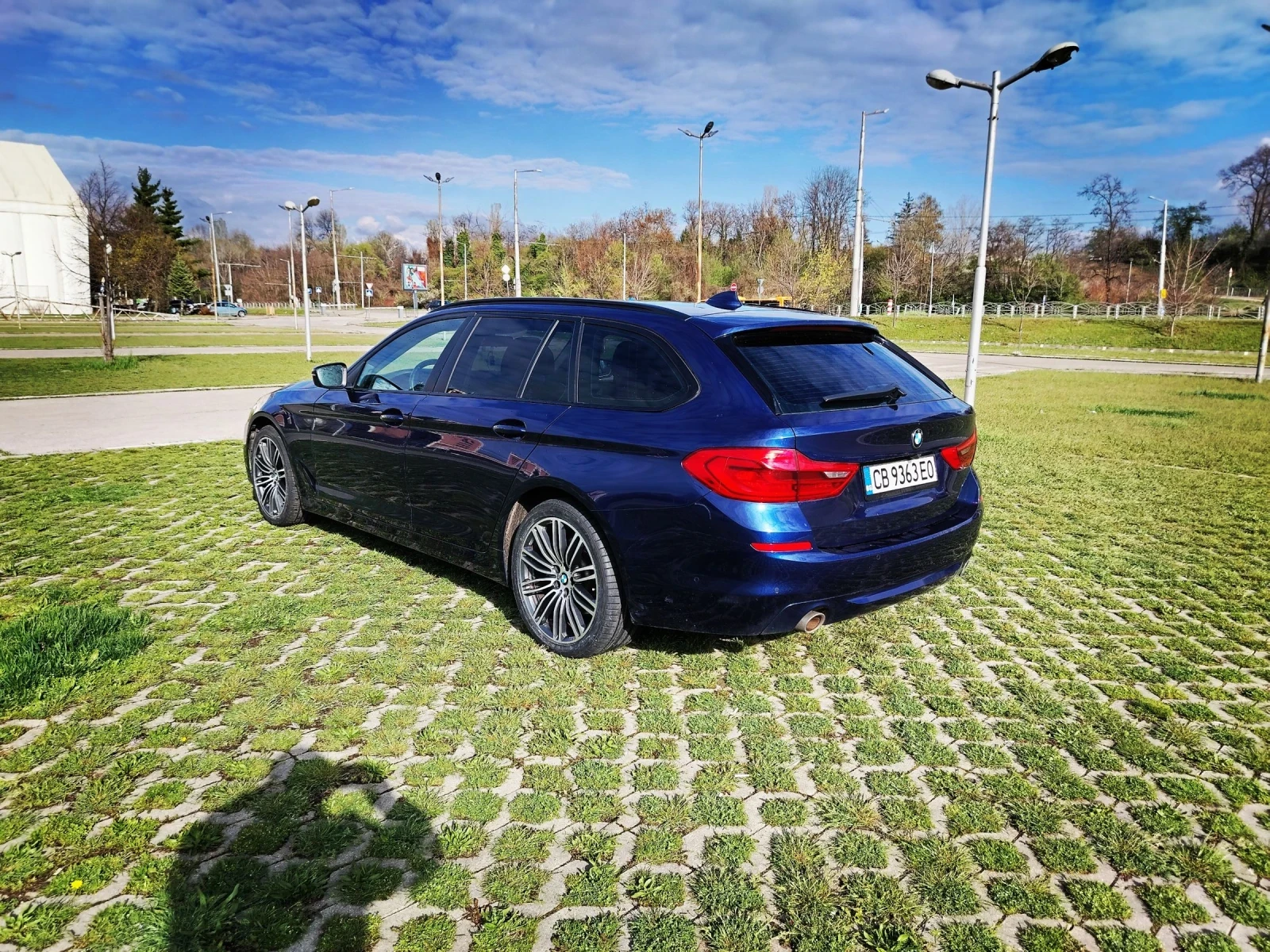 BMW 520 520/БЕНЗИН/184КС/LED/DISTR/КОЖА - изображение 4