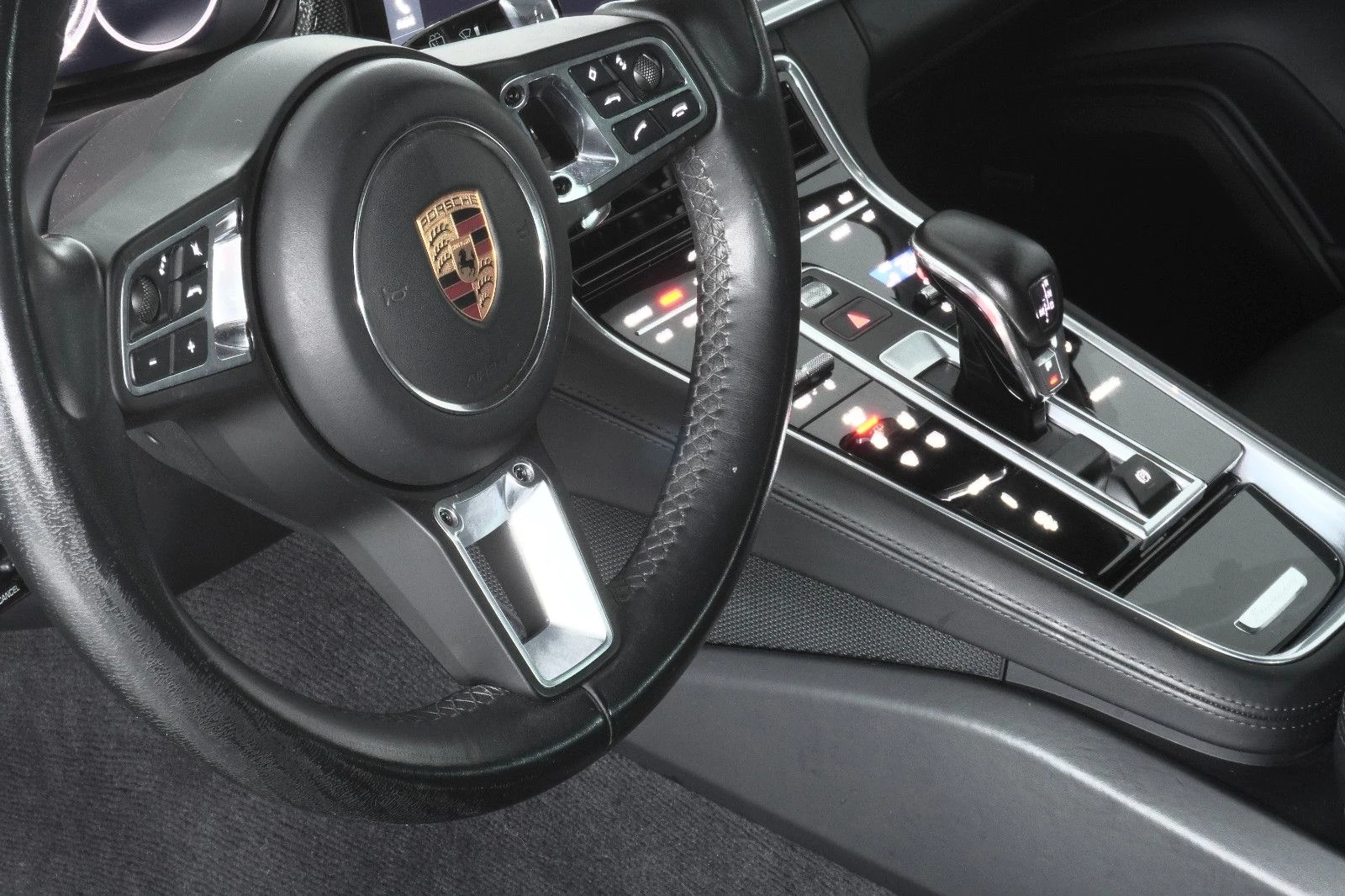 Porsche Panamera TURBOSPORT/549HP/4X4/CARPLAY/CARBON/PANO/360/102f | Mobile.bg   11