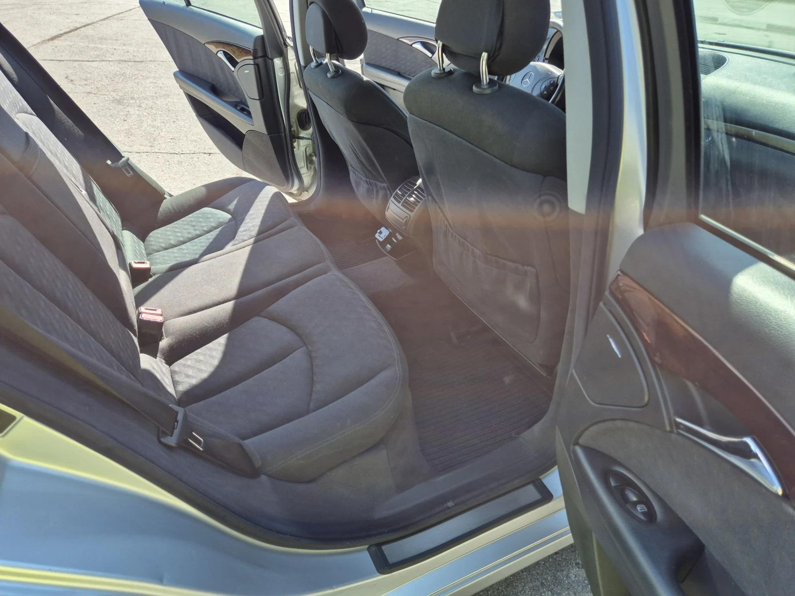 Mercedes-Benz E 220 | Mobile.bg — изображение 11