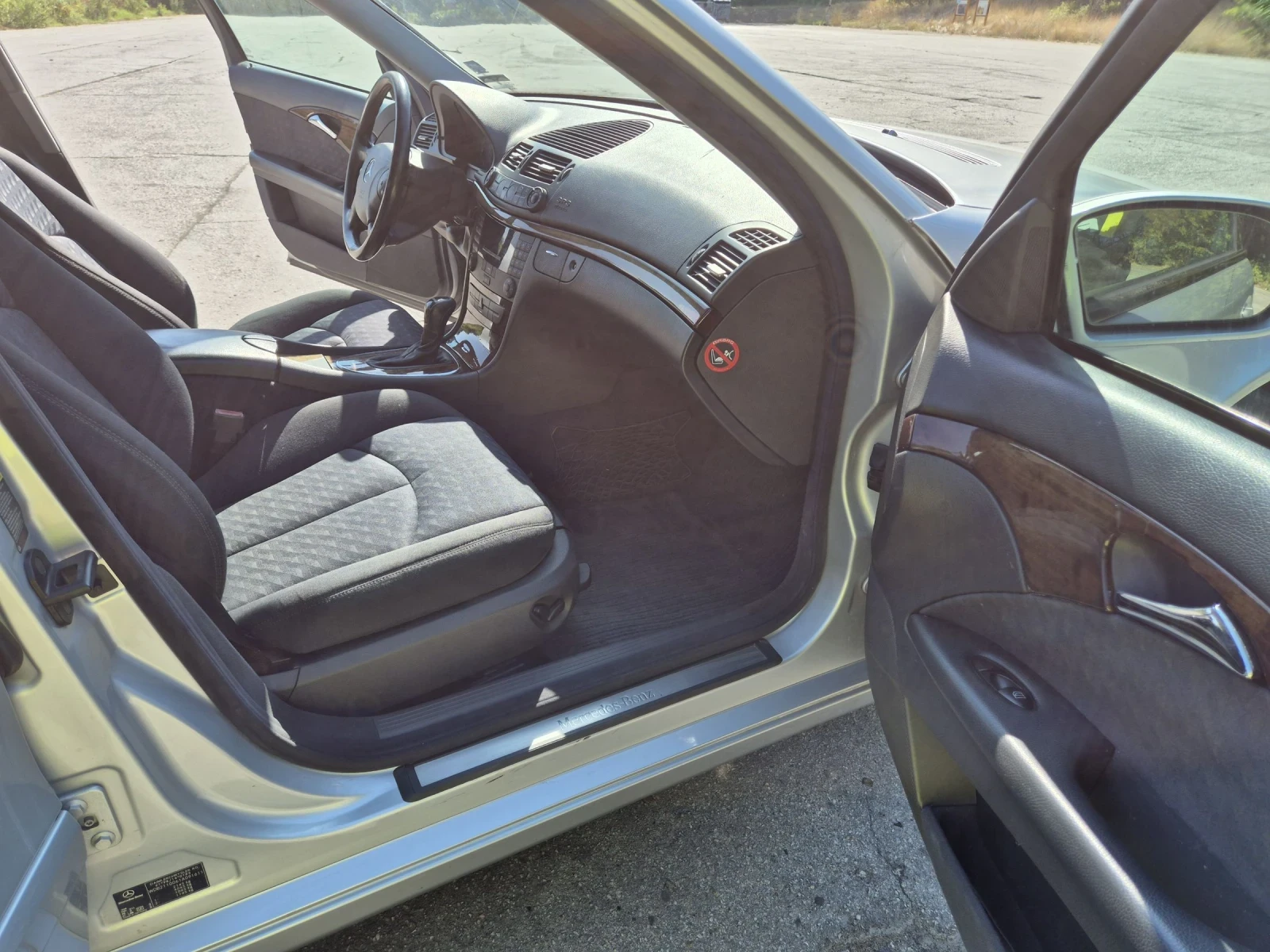 Mercedes-Benz E 220 | Mobile.bg — изображение 12