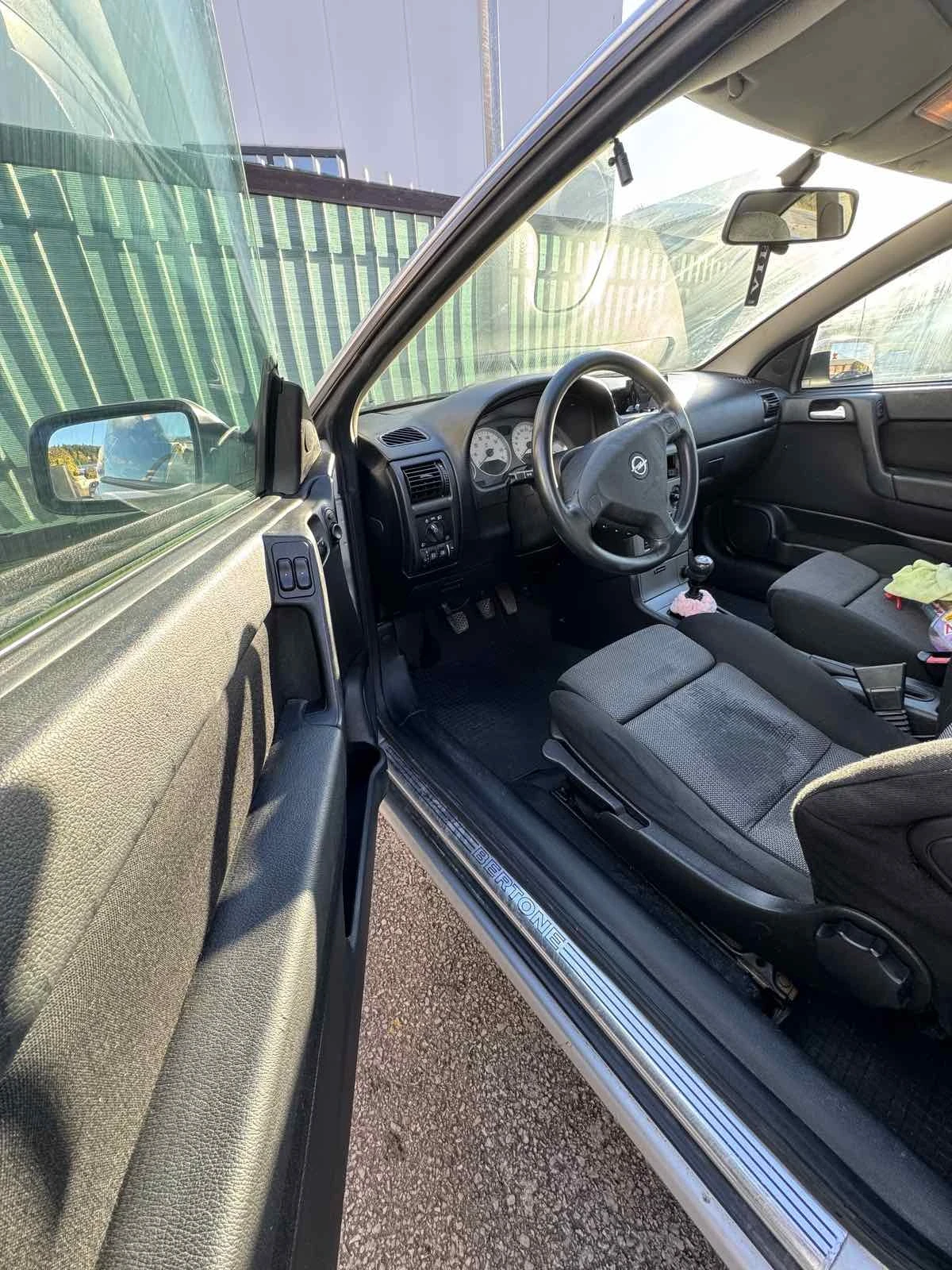 Opel Astra Bertone | Mobile.bg — изображение 9