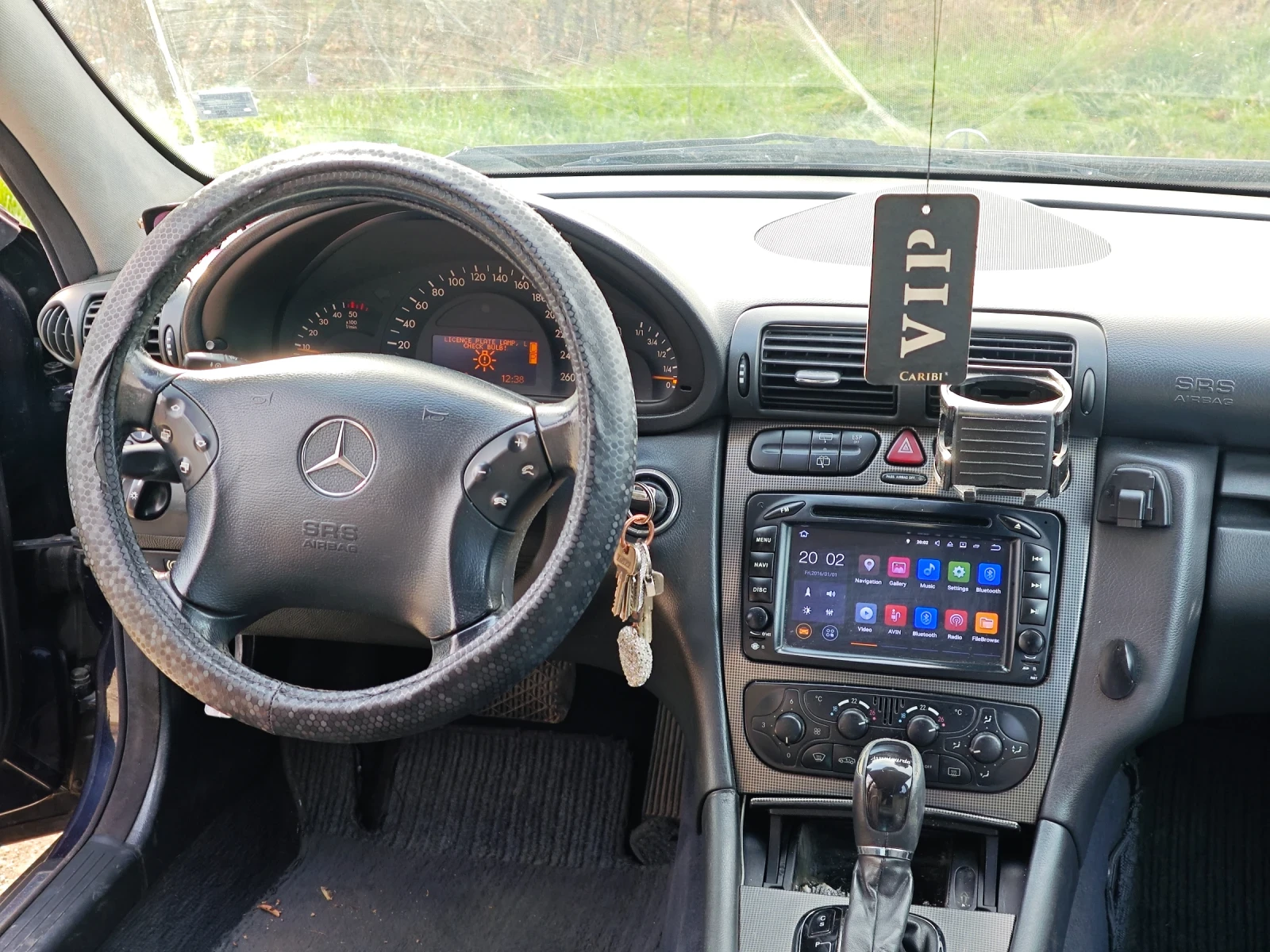 Mercedes-Benz C 220 NAVI АВТОПИЛОТ РЕГИСТРИРАНА - изображение 9