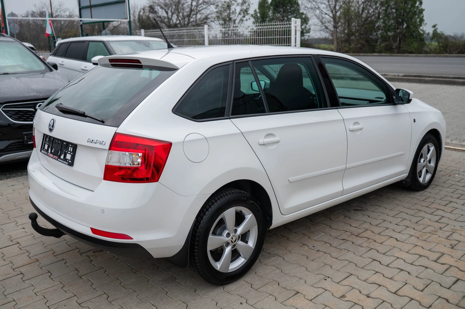 Skoda Rapid 1.6* TDI* 90кс*  - изображение 7