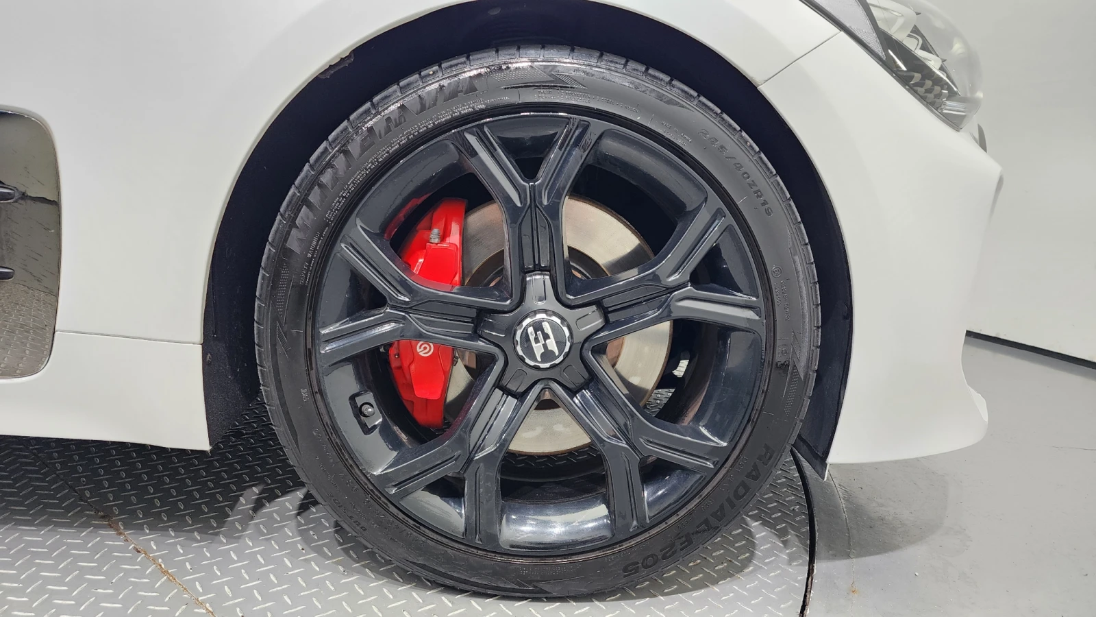 Kia Stinger 3.3T 2WD GT autogeorge.com - изображение 5