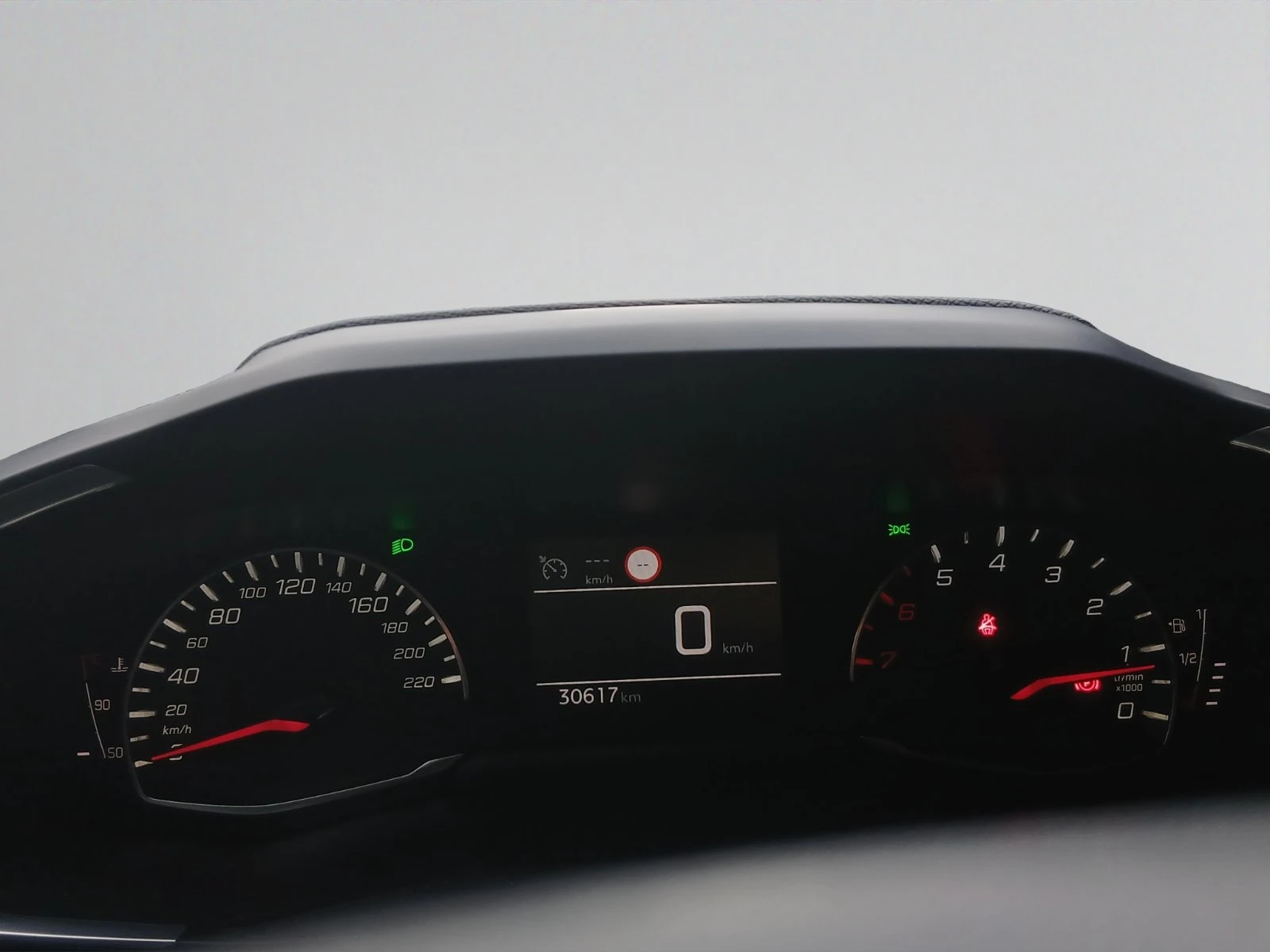 Peugeot 208  1.2 PureTech 75 BVM5 | Mobile.bg � ����������� 11