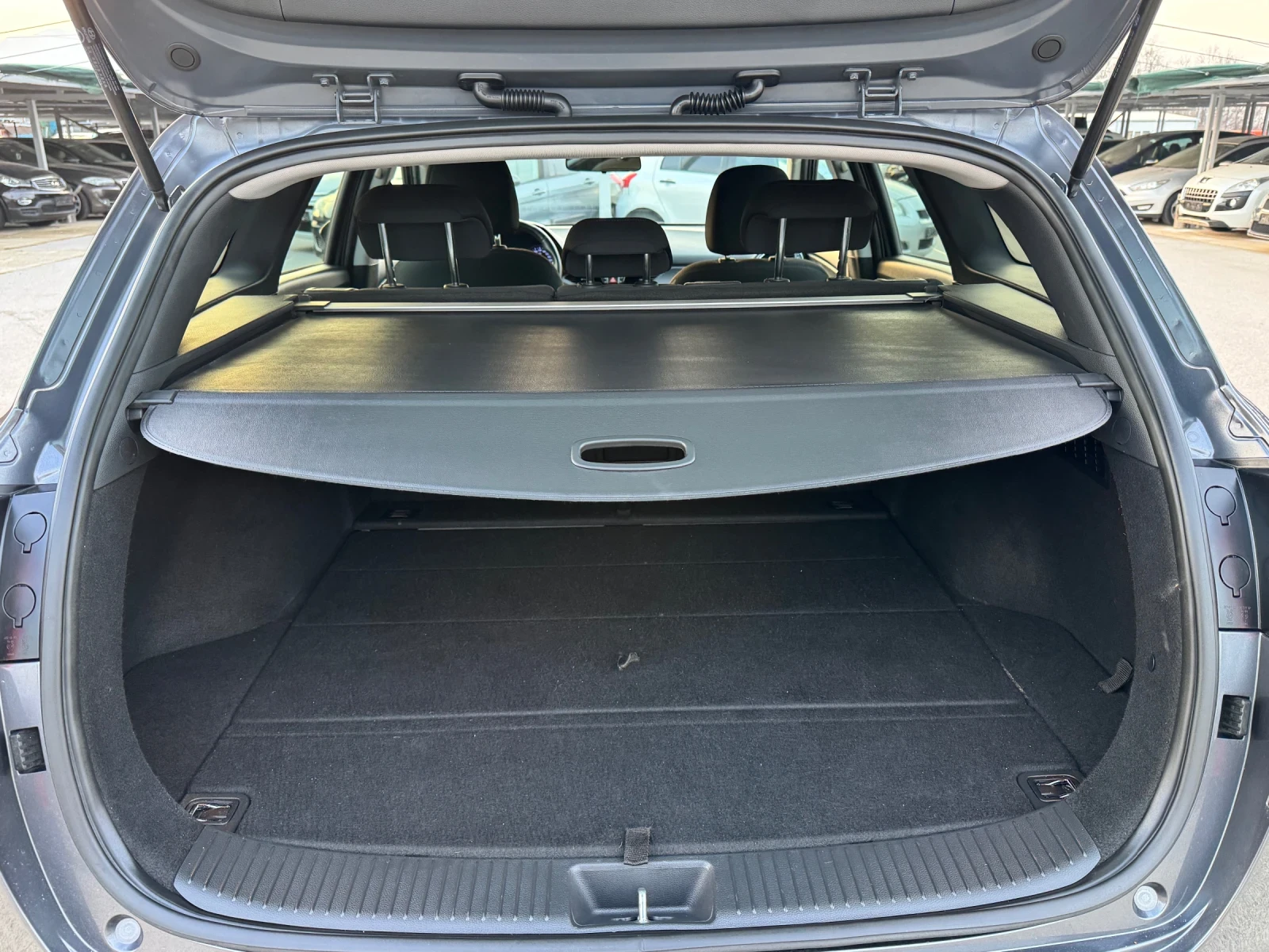 Hyundai I30 1.6CRDI АВТОМАТ ИТАЛИЯ - изображение 10