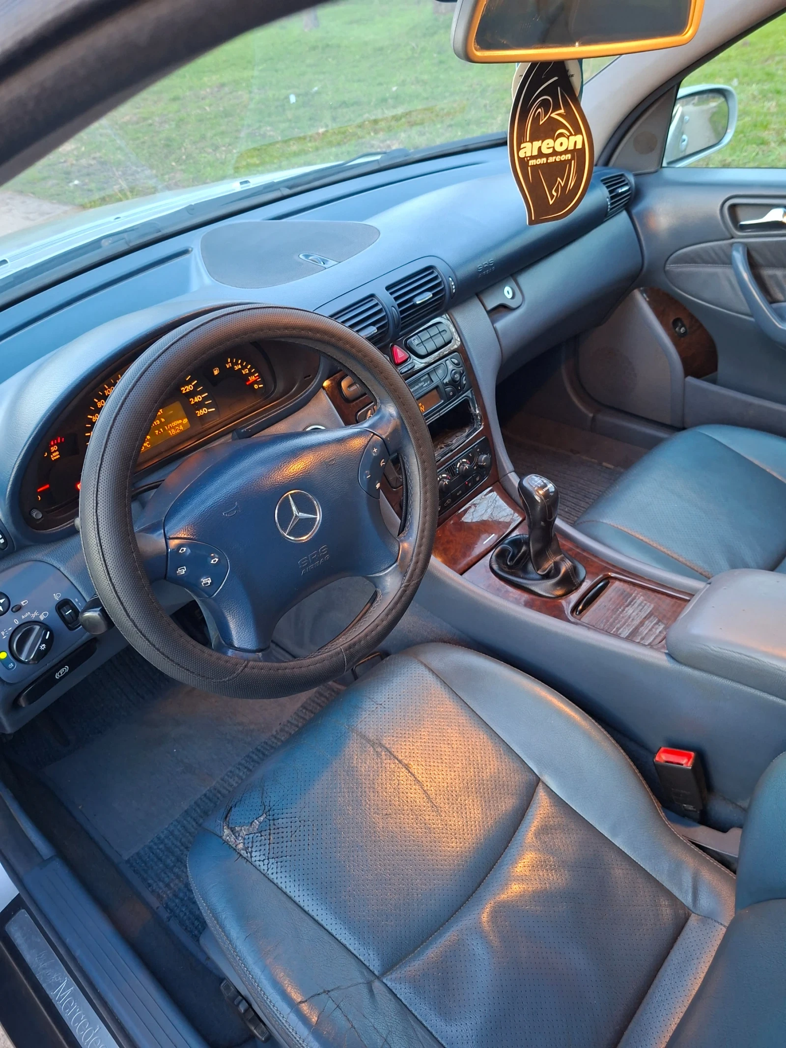 Mercedes-Benz C 270, снимка 7 - Автомобили и джипове - 53829813