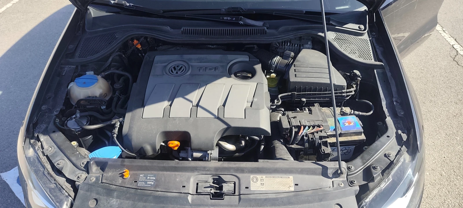 VW Polo 1, 6 TDI АВТОМАТИК, снимка 13 - Автомобили и джипове - 53837547