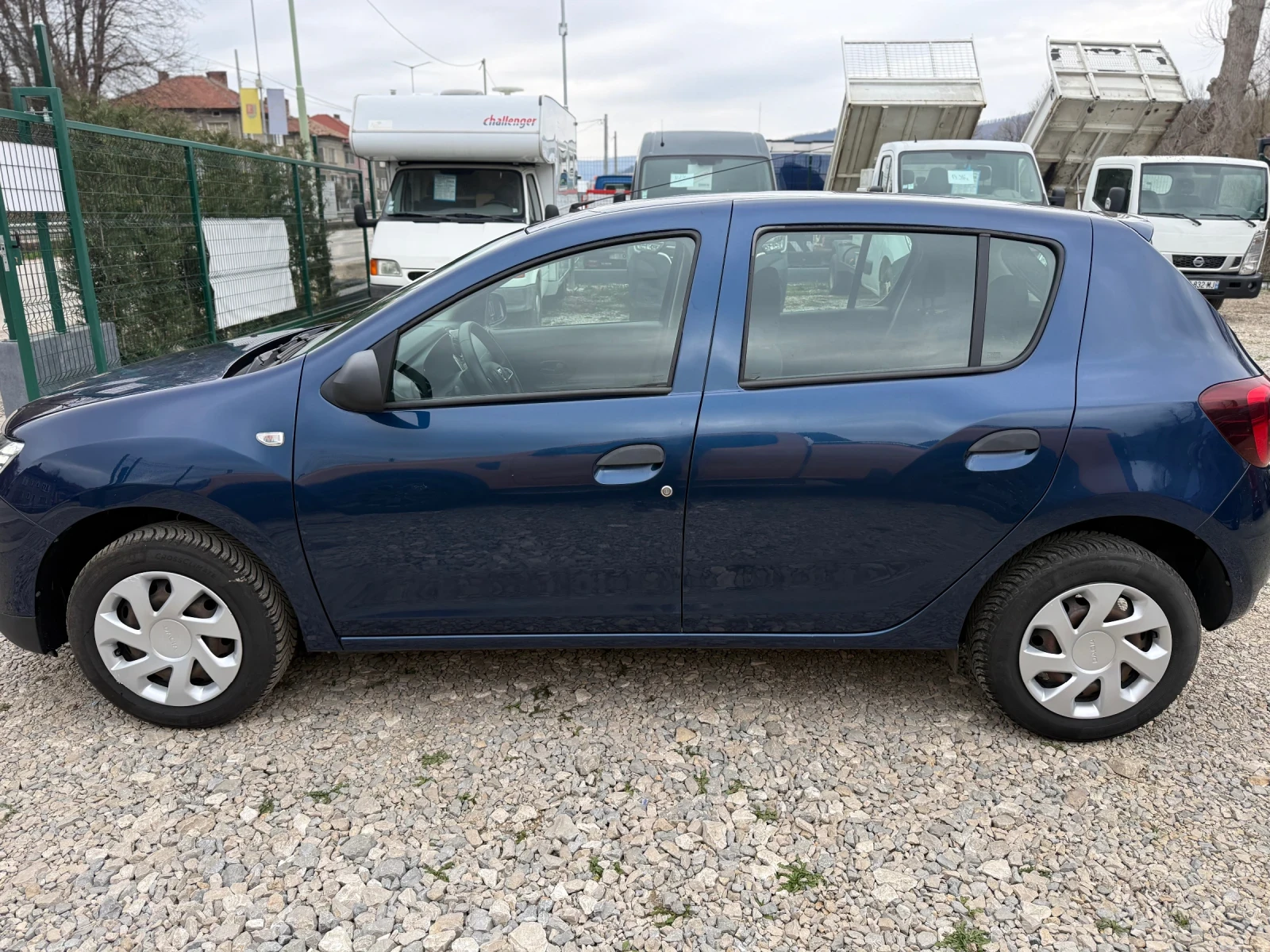 Dacia Sandero 1.0TCE, снимка 6 - Автомобили и джипове - 54058925