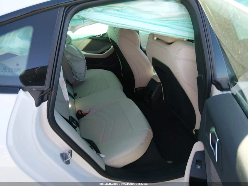 BMW 228 2.0L I-4 DI, DOHC, VVT, TURBO, 241HP Front Wheel | Mobile.bg � ����������� 8