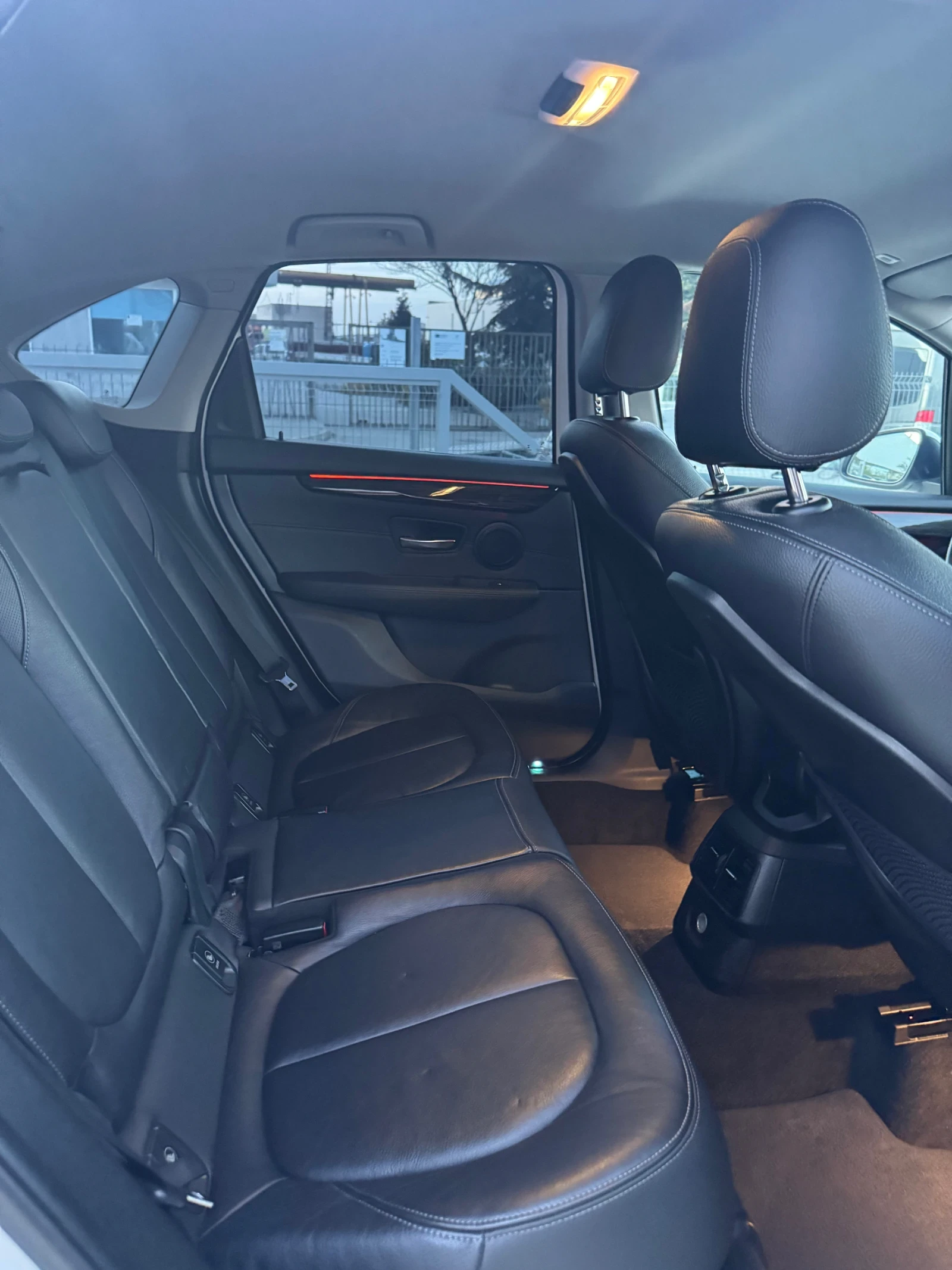 BMW 2 Active Tourer 218d, снимка 7 - Автомобили и джипове - 54348530