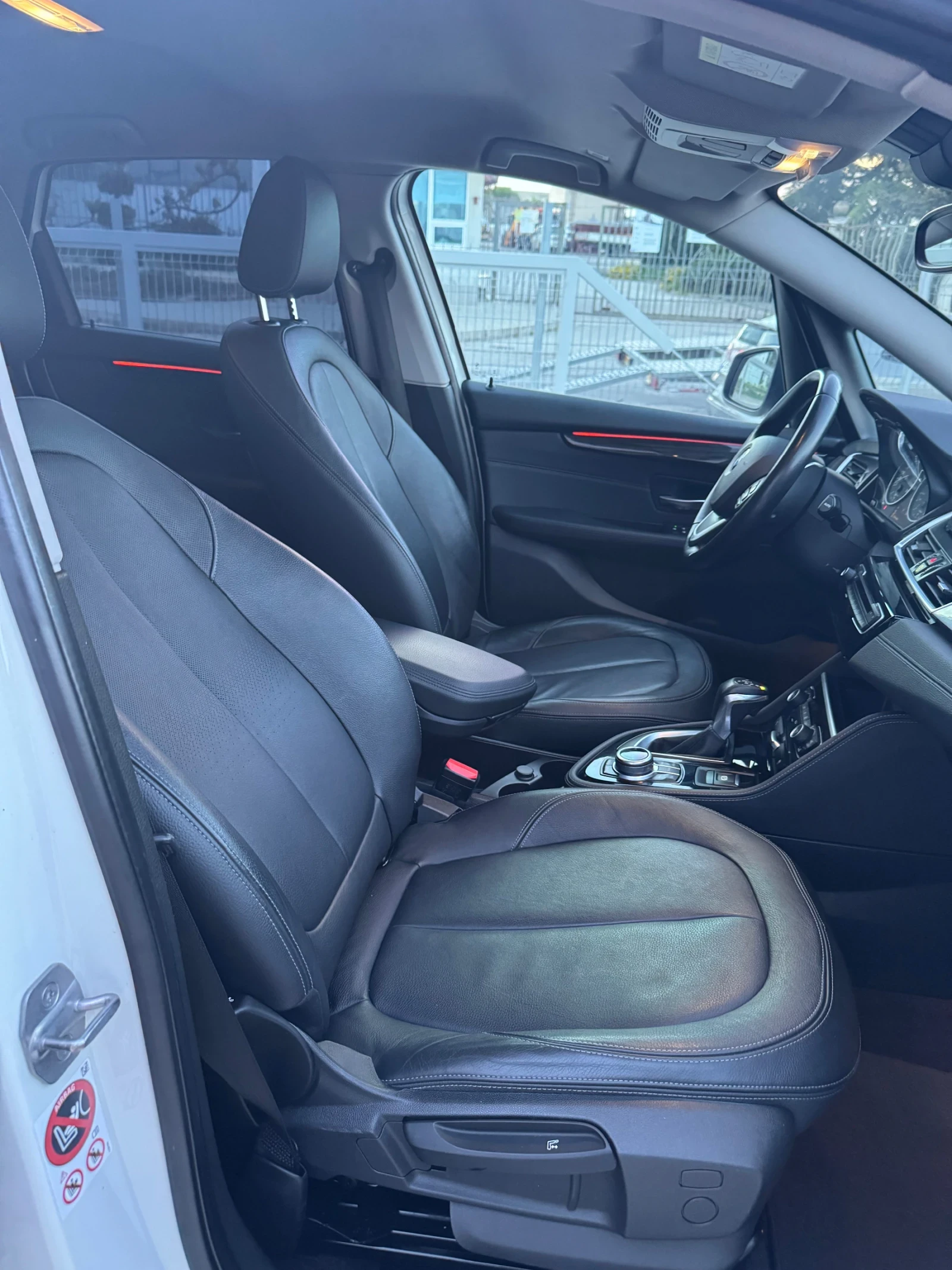 BMW 2 Active Tourer 218d, снимка 6 - Автомобили и джипове - 54348530