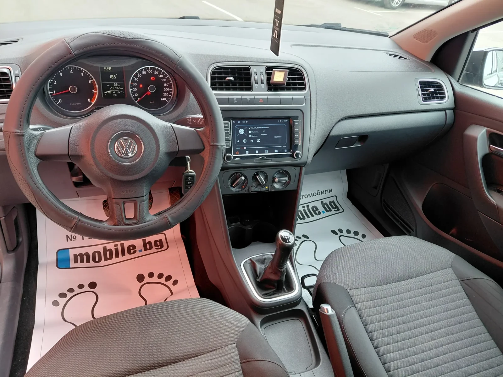 VW Polo Бензин-4цилиндра.Парктр., снимка 9 - Автомобили и джипове - 54359259