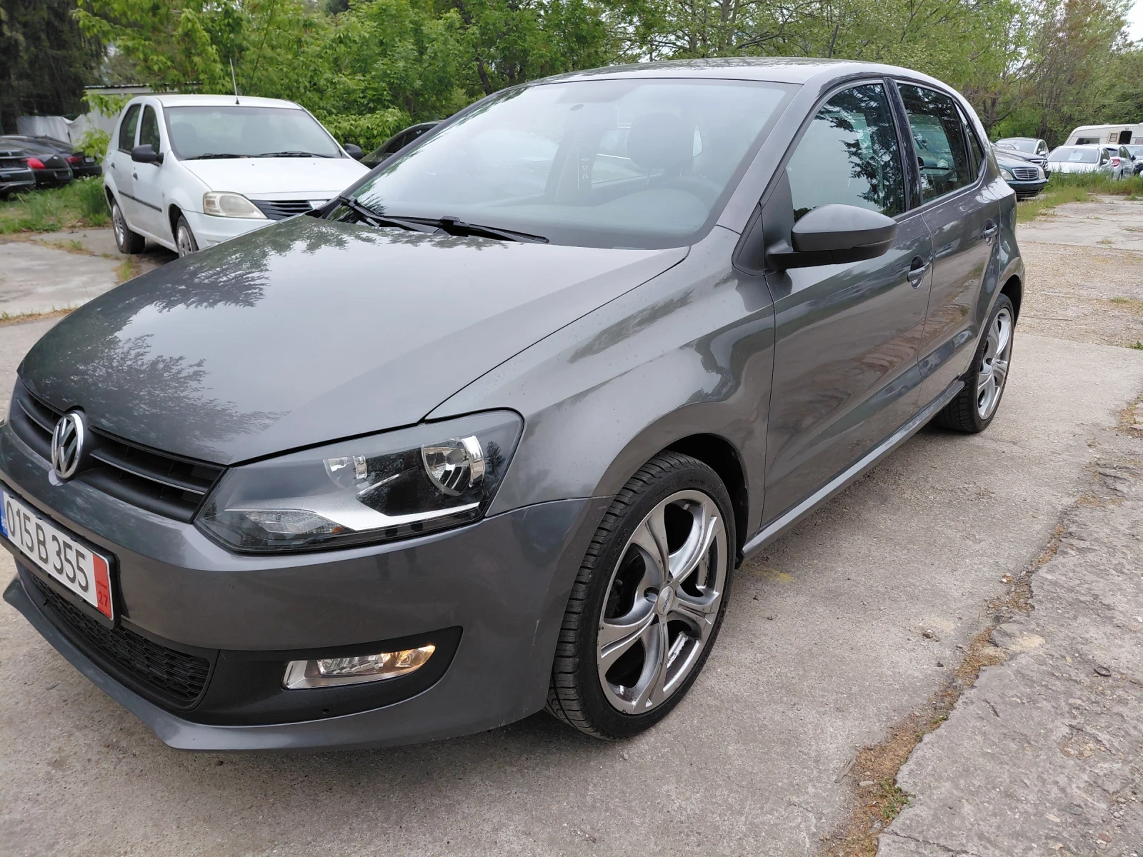 VW Polo Бензин-4цилиндра.Парктр., снимка 6 - Автомобили и джипове - 54359259