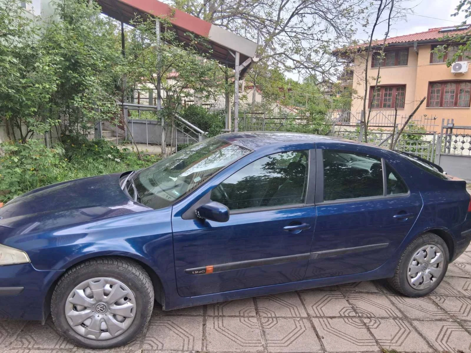 Renault Laguna, снимка 2 - Автомобили и джипове - 54582710