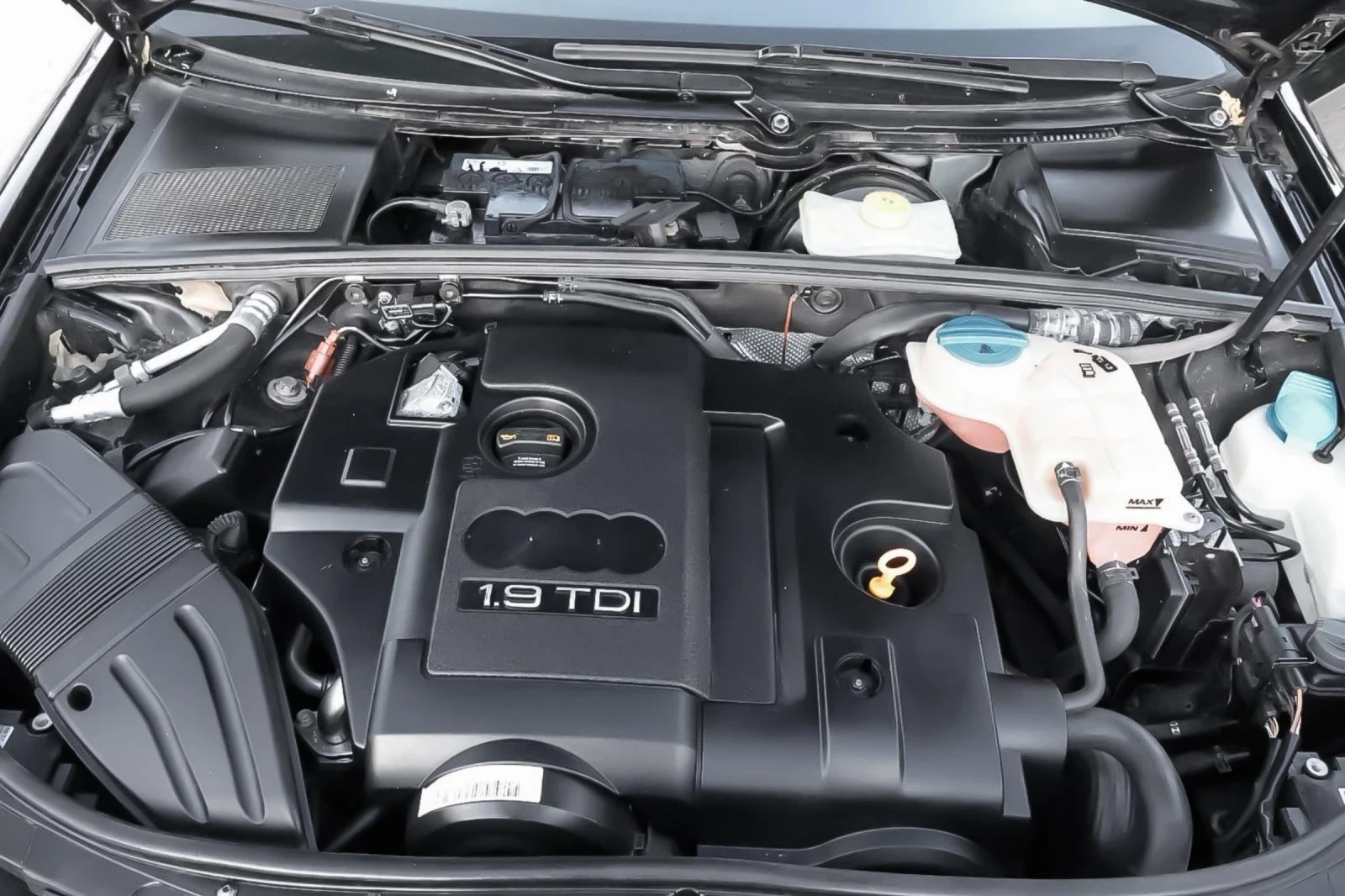 Audi A4 1.9tdi 116kc. S-linne, снимка 17 - Автомобили и джипове - 55127562