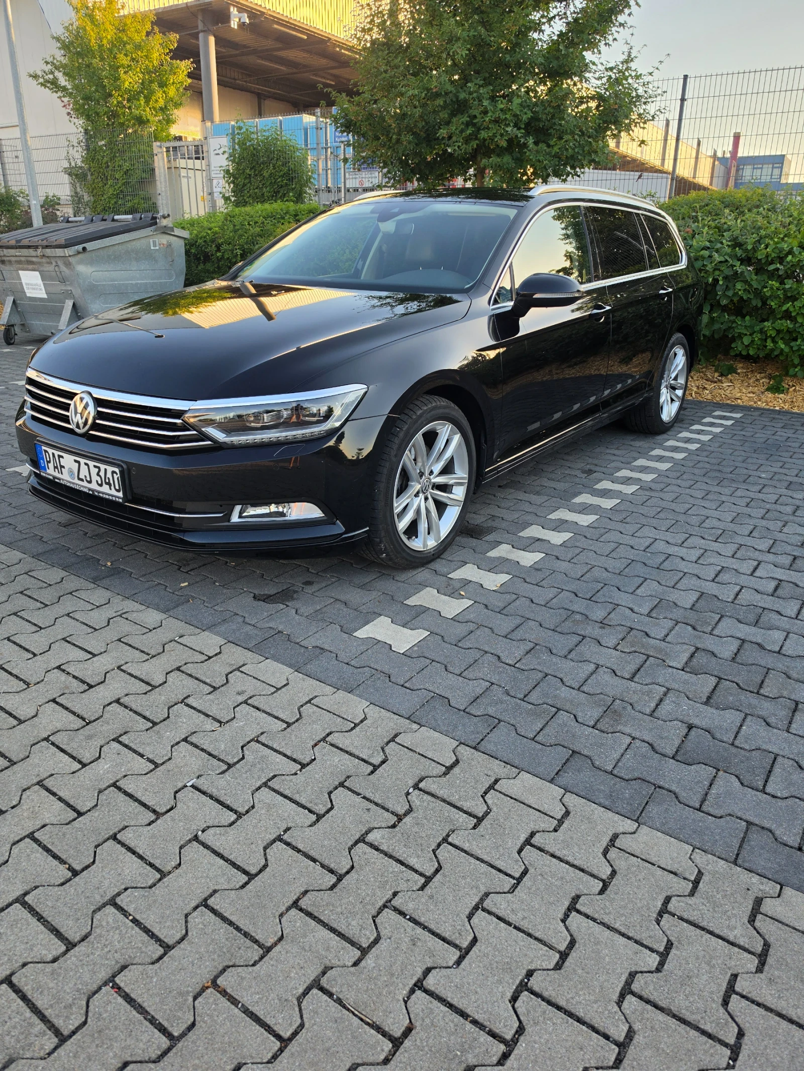 VW Passat Variant, снимка 2 - Автомобили и джипове - 55159542
