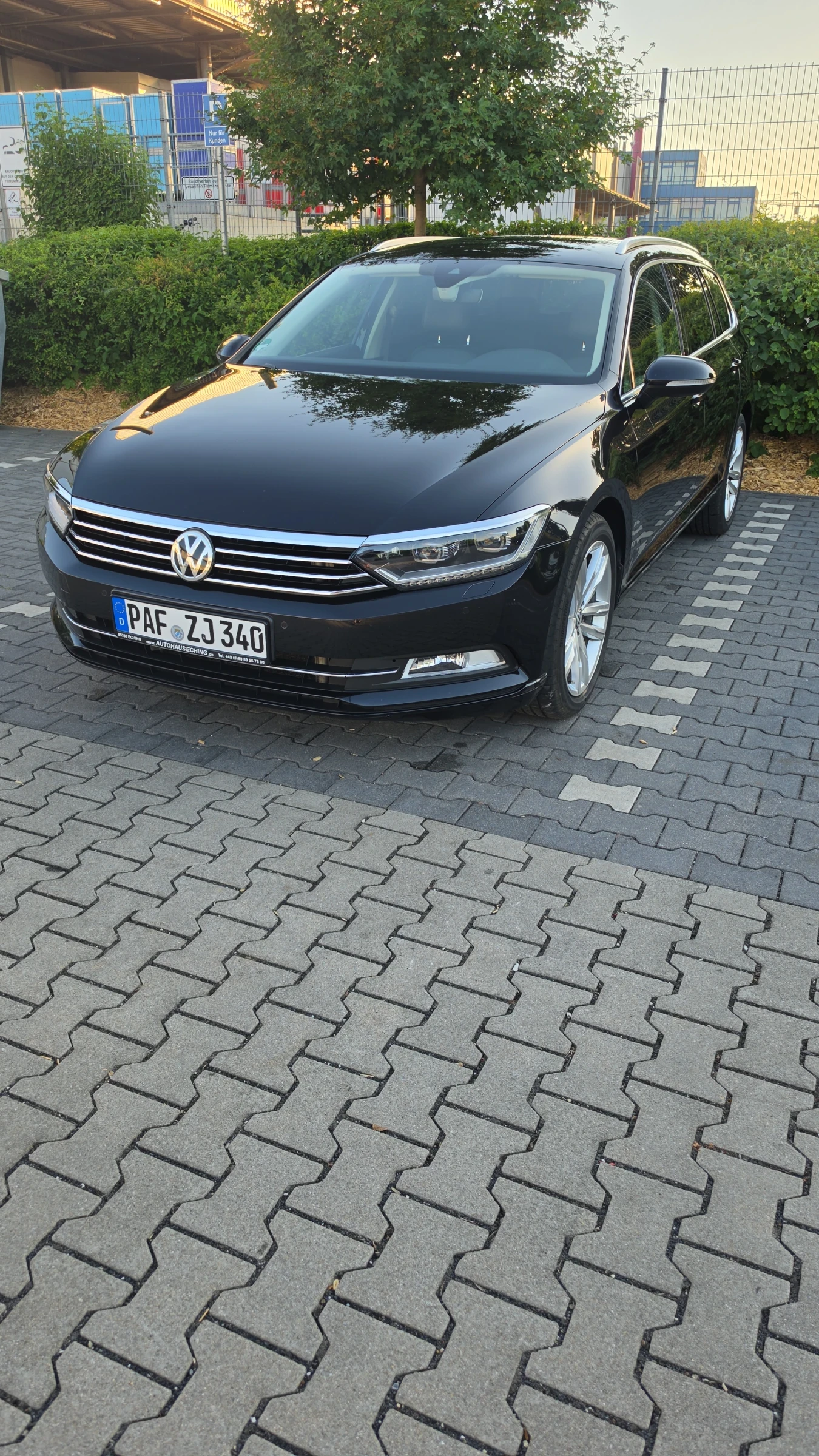VW Passat Variant