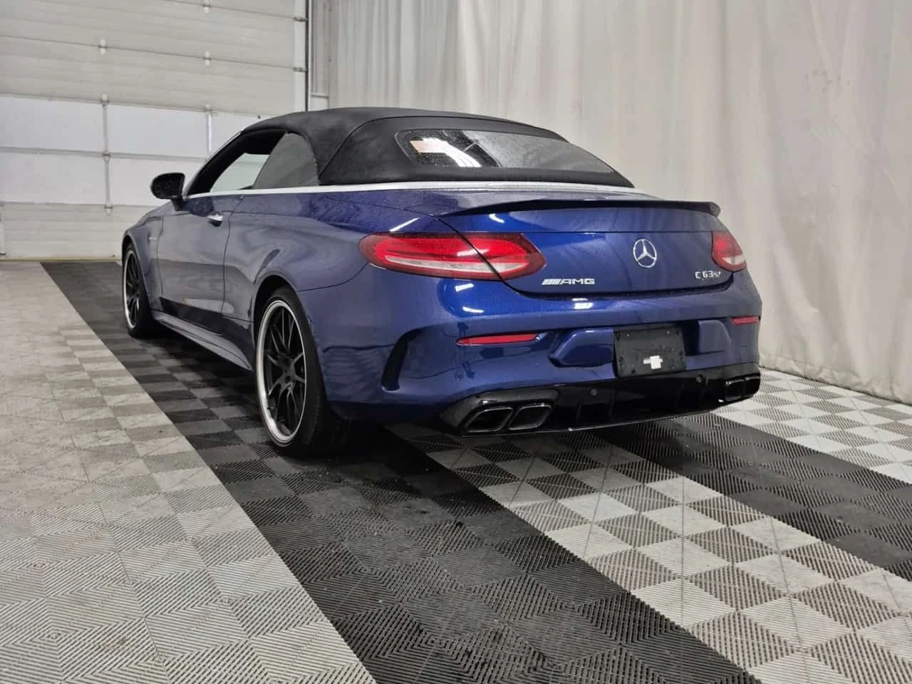 Mercedes-Benz C 63 AMG * АВТОКРЕДИТ БЕЗ ПЪРВОНАЧАЛНА ВНОСКА* , снимка 4 - Автомобили и джипове - 55569593